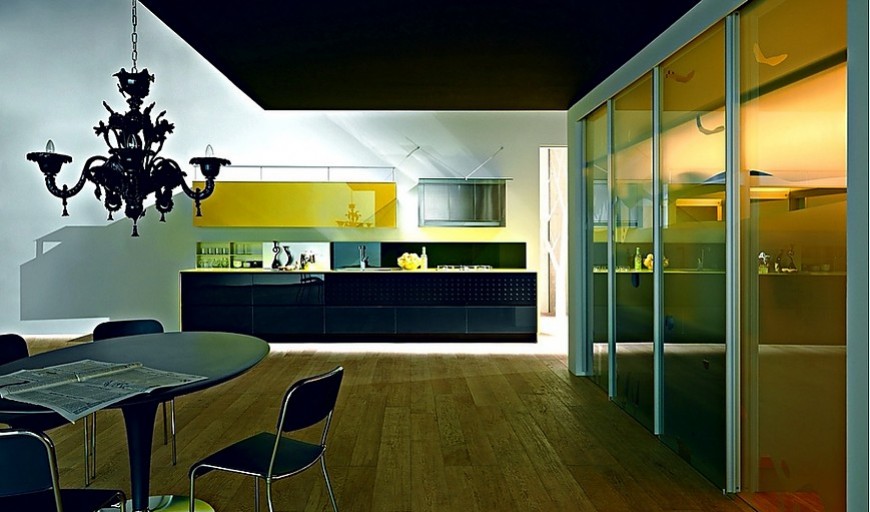 Design keuken Riciclantica Vetro hoogglans zwart en geel (Valcucine Keukens)