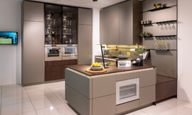 Een greeploze designkeuken in U-vorm. Met contrasterende fronten van donker hout en licht decor, straalt deze keuken verfijnde elegantie uit. Dankzij Ballerina's innovatieve ontwerp en hoogwaardige uitrusting is functionele perfectie gegarandeerd. Zuordnung: Stil Moderne keukens, Planungsart U-vormige keuken